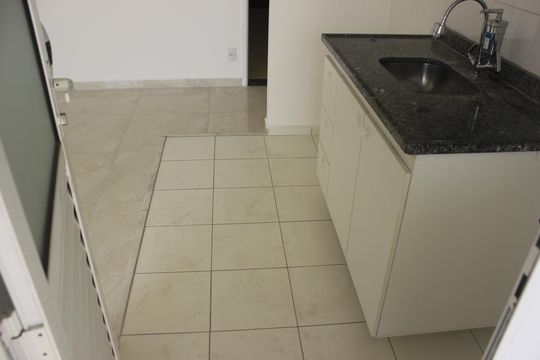 Cozinha  de apartamento para alugar com 2 quartos, 47m² em Vila Galvão, Guarulhos