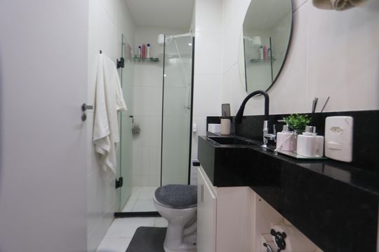 Banheiro de apartamento à venda com 2 quartos, 35m² em Fazenda da Juta, São Paulo