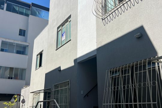 Área comum de casa à venda com 3 quartos, 52m² em Copacabana, Belo Horizonte