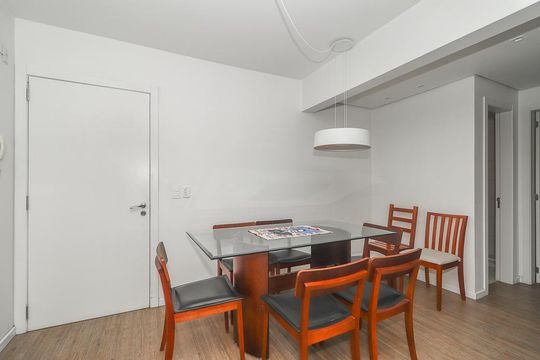Sala de apartamento para alugar com 2 quartos, 80m² em Independência, Porto Alegre