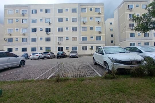 Quarto 1-vista de apartamento para alugar com 2 quartos, 50m² em Jardim Alvorada, Nova Iguaçu