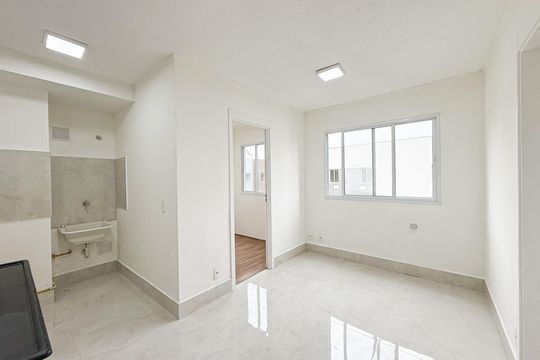 Sala de apartamento para alugar com 2 quartos, 32m² em Parque Pan Americano, São Paulo