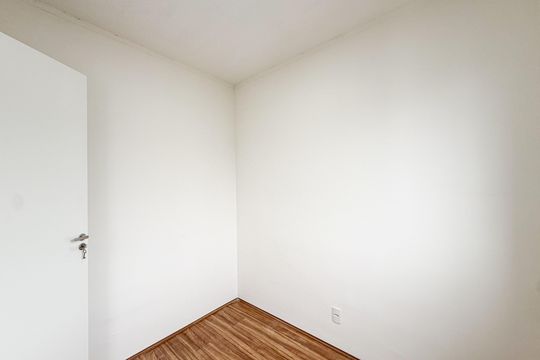 Quarto 1 de apartamento para alugar com 2 quartos, 32m² em Parque Pan Americano, São Paulo