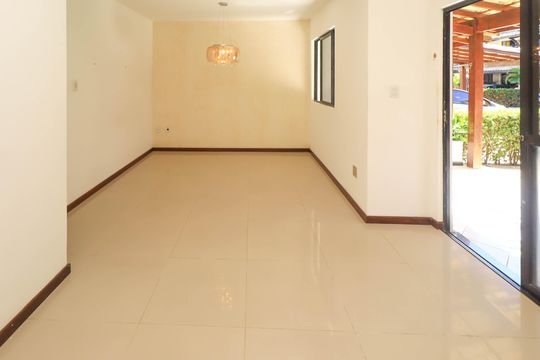 Casa de Condomínio para alugar com 3 quartos, 300m² em Stella Maris, Salvador