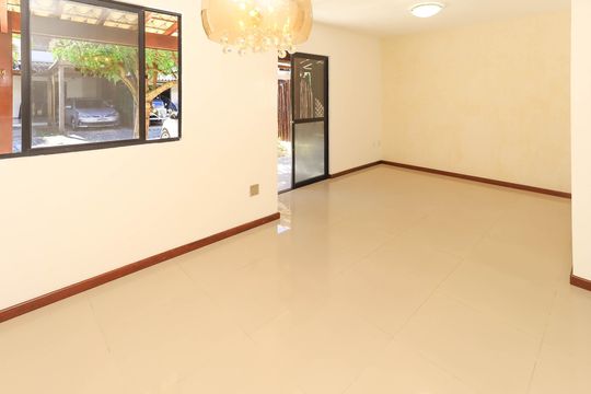 Casa de Condomínio para alugar com 3 quartos, 300m² em Stella Maris, Salvador
