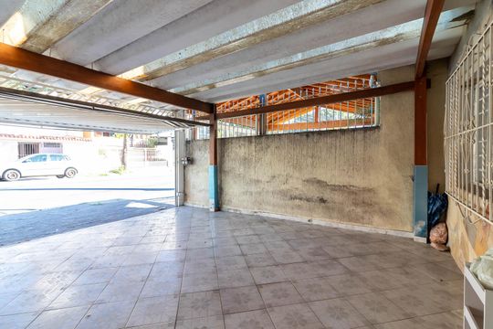 Garagem de casa à venda com 2 quartos, 109m² em Água Fria, São Paulo