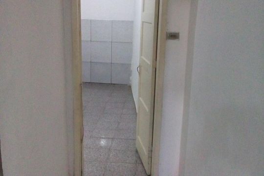 Corredor de casa à venda com 1 quarto, 60m² em Tomás Coelho, Rio de Janeiro