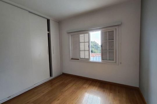 Casa à venda com 3 quartos, 300m² em Vila Sao Luis, São Paulo