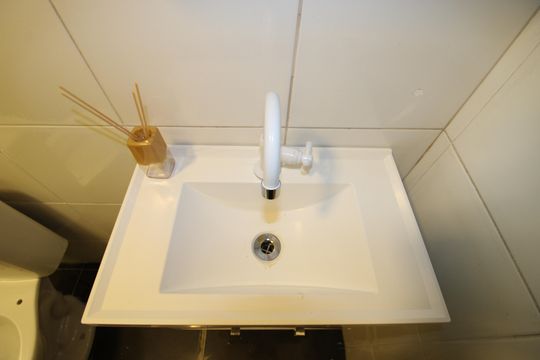 Banheiro de apartamento à venda com 2 quartos, 48m² em Vila Zefira, São Paulo