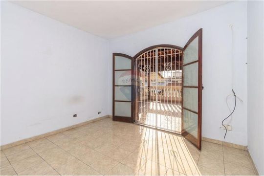 Casa à venda com 4 quartos, 145m² em Parque Maria Luiza, São Paulo