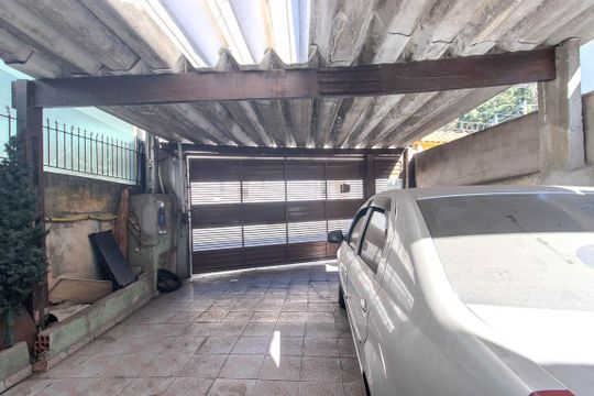 Garagem de casa à venda com 2 quartos, 225m² em Vila Nova Carolina, São Paulo