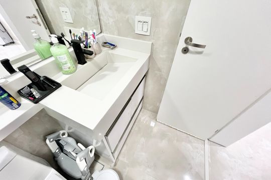 Banheiro de apartamento à venda com 2 quartos, 105m² em Lauzane Paulista, São Paulo