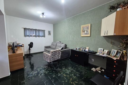 Sala de casa à venda com 3 quartos, 360m² em Parque São Quirino, Campinas