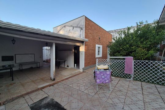 Casa à venda com 3 quartos, 360m² em Parque São Quirino, Campinas