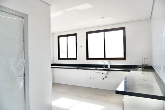 Apartamento à venda com 4 quartos, 186m² em Prado, Belo Horizonte