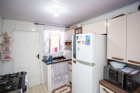 Cozinha de casa à venda com 2 quartos, 42m² em Jardim Miriam, São Paulo