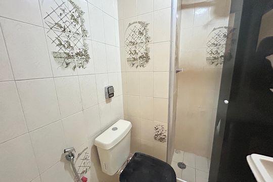 Banheiro de apartamento para alugar com 2 quartos, 72m² em Campinho, Rio de Janeiro