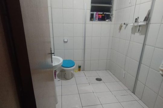 Banheiro de casa à venda com 4 quartos, 125m² em Vila Lucinda, Santo André