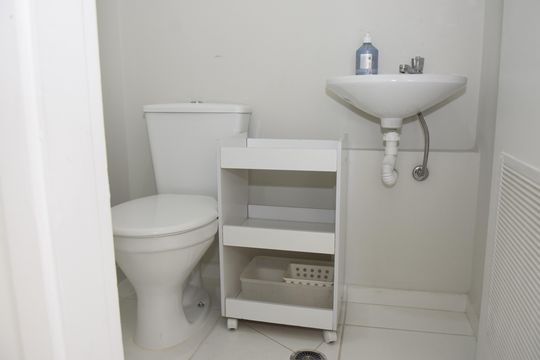 Banheiro Social de apartamento para alugar com 4 quartos, 160m² em Jardim Santa Barbara, Embu das Artes