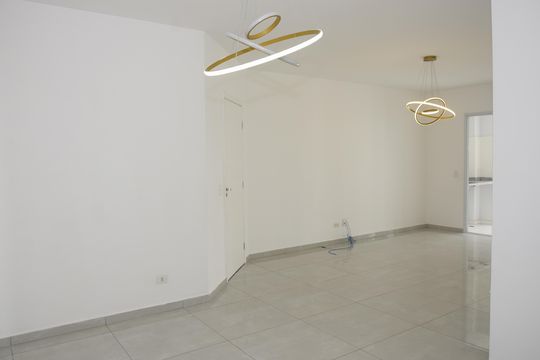 Sala de apartamento para alugar com 4 quartos, 160m² em Jardim Santa Barbara, Embu das Artes