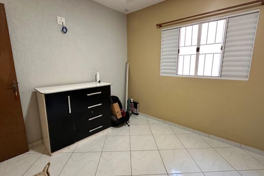 Casa para alugar com 4 quartos, 250m² em Guarapiranga, São Paulo