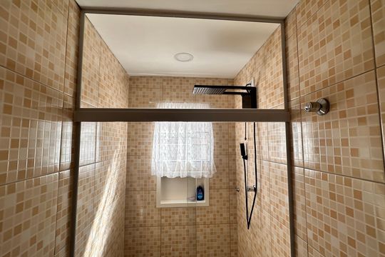 Casa para alugar com 4 quartos, 250m² em Guarapiranga, São Paulo