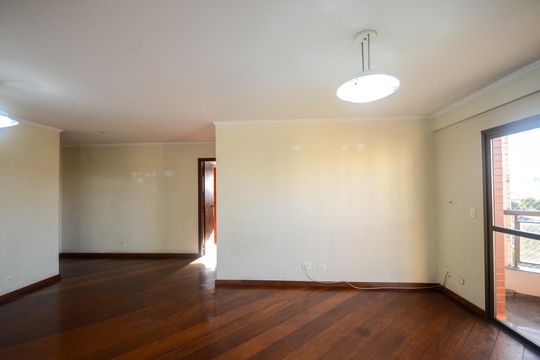 Sala de apartamento para alugar com 4 quartos, 136m² em Vila Sao Vicente, São Paulo