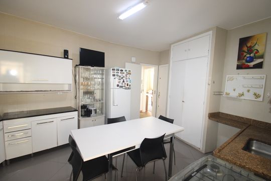 Cozinha de apartamento à venda com 3 quartos, 108m² em Santana, São Paulo