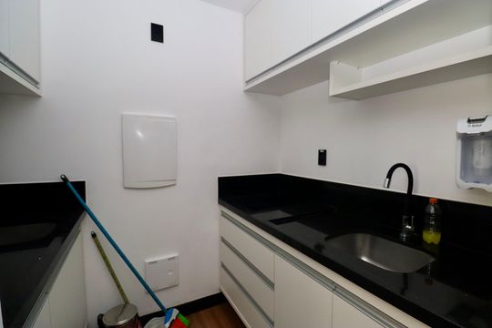 Cozinha de kitnet/studio para alugar com 1 quarto, 35m² em Costa Azul, Salvador