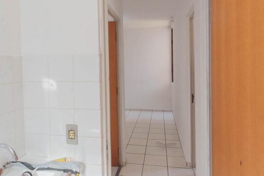Banheiro de apartamento para alugar com 2 quartos, 43m² em Parque São Jorge, Campinas