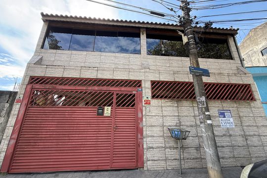 Fachada de casa para alugar com 4 quartos, 296m² em Jardim Iporanga, Guarulhos