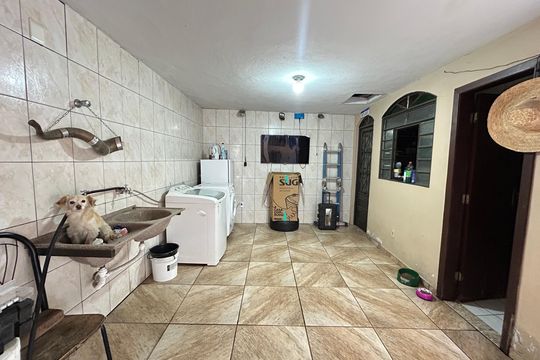 Casa para alugar com 3 quartos, 218m² em Mangueiras, Belo Horizonte