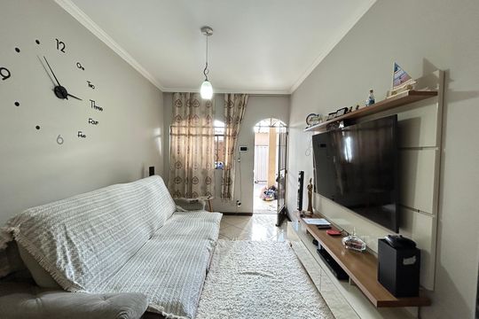 Casa para alugar com 3 quartos, 218m² em Mangueiras, Belo Horizonte