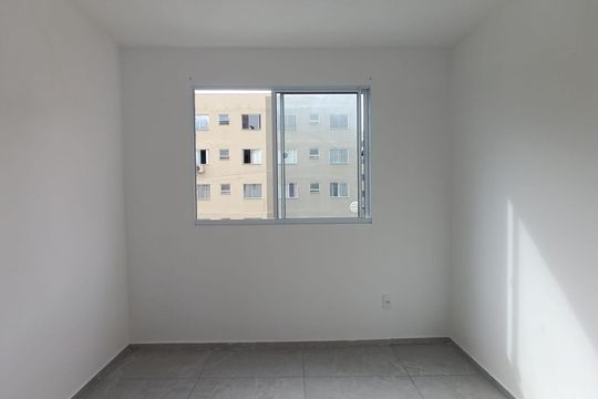 Quarto 1 de apartamento para alugar com 2 quartos, 40m² em Jardim Alvorada, Nova Iguaçu