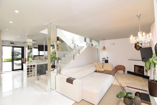 Casa de Condomínio à venda com 4 quartos, 270m² em Campo de Santana, Curitiba