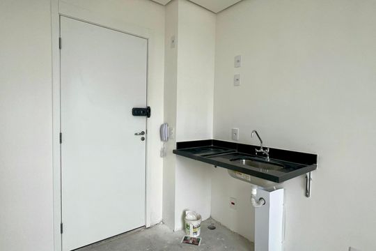 Cozinha de kitnet/studio à venda com 1 quarto, 24m² em Pinheiros, São Paulo
