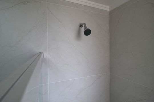 Banheiro da Suíte 2 de apartamento à venda com 4 quartos, 161m² em Moema, São Paulo