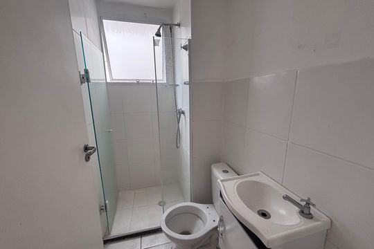 Banheiro de apartamento à venda com 2 quartos, 44m² em Vargem Pequena, Rio de Janeiro