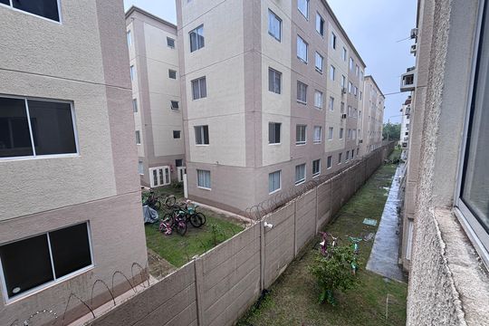 Quarto 1 de apartamento à venda com 2 quartos, 44m² em Vargem Pequena, Rio de Janeiro