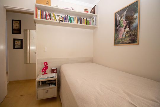 Quarto 1 de apartamento à venda com 3 quartos, 74m² em Guará, Brasília
