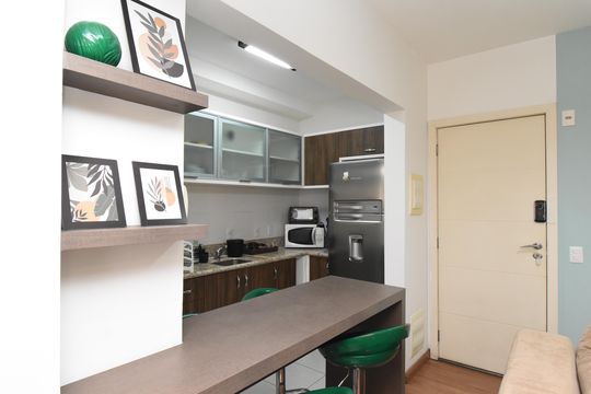 Sala de apartamento à venda com 2 quartos, 50m² em Centro, Curitiba