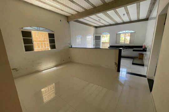Sala de casa à venda com 2 quartos, 276m² em Tropical, Contagem