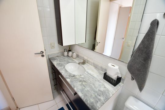 Banheiro Suíte de casa de condomínio à venda com 3 quartos, 100m² em Parque Imperador, Campinas