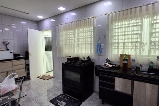 Cozinha  de casa à venda com 3 quartos, 280m² em Vila Mariza, São Bernardo do Campo