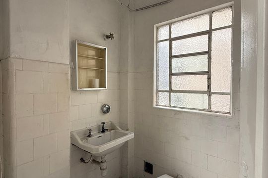 Banheiro de apartamento para alugar com 1 quarto, 40m² em Vila Buarque, São Paulo