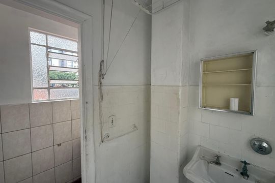 Banheiro de apartamento para alugar com 1 quarto, 40m² em Vila Buarque, São Paulo