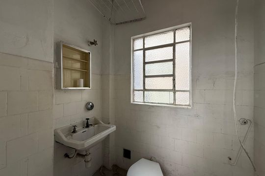 Banheiro de apartamento para alugar com 1 quarto, 40m² em Vila Buarque, São Paulo