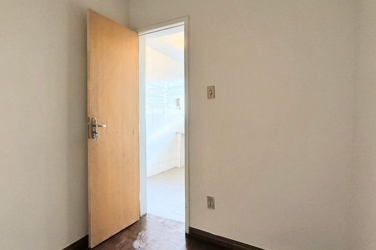 Quarto de apartamento para alugar com 1 quarto, 90m² em Concórdia, Belo Horizonte