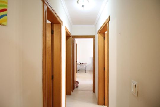 Corredor de apartamento à venda com 3 quartos, 97m² em Passo D’areia, Porto Alegre