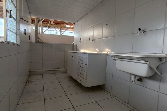 Cozinha de apartamento para alugar com 2 quartos, 110m² em Concórdia, Belo Horizonte